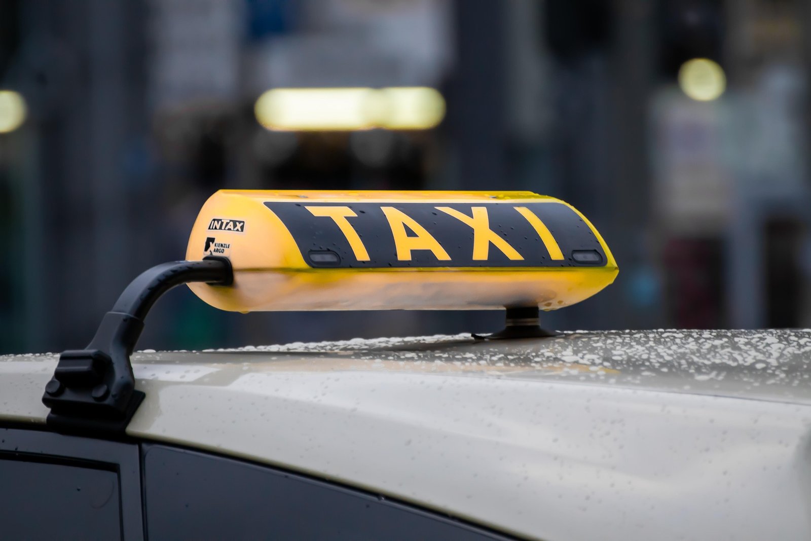Distance and Taxi Time From Makkah to Jeddah Airport